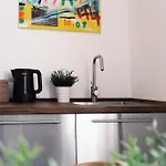 Lägenhet Comecasa Modern Crocetta M3 *